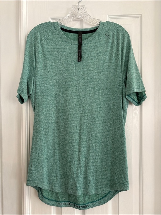 lululemon athletica Other - Lululemon Men’s Classic Fit Short sleeve t-shirt Green heathered Size Medium